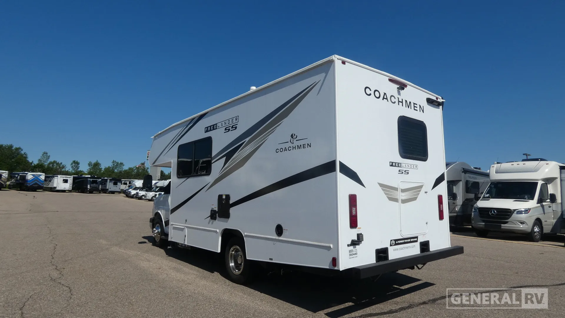 2026 Coachmen Freelander 21QSS - Photo 4