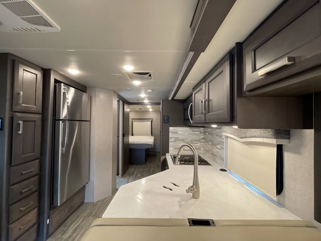 2023 Thor Motor Coach Magnitude RS36, Photos photo 35