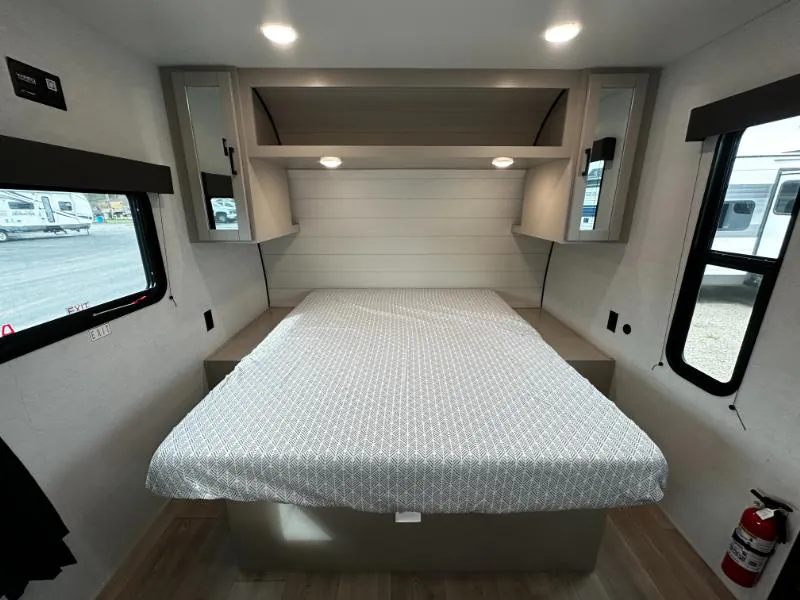 2027 Jayco Jay Flight 175FQ, Photos photo 4