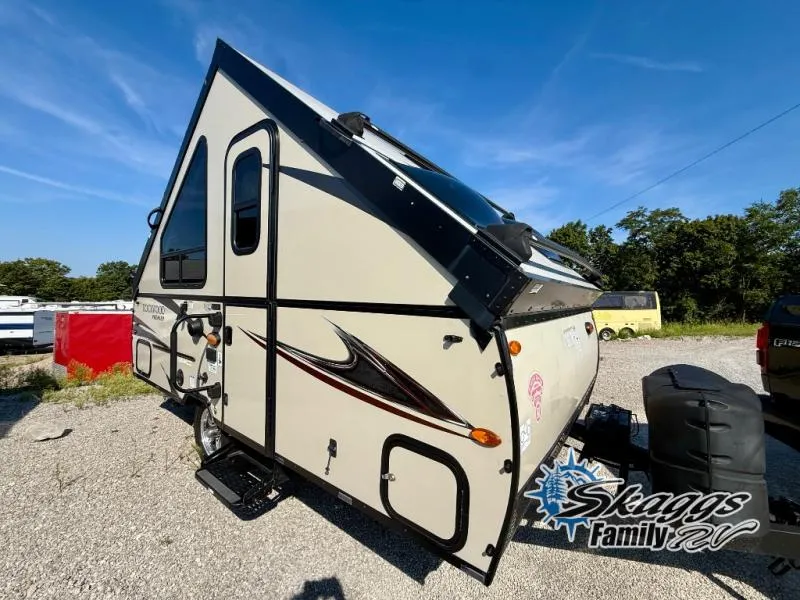 2019 Forest River Rockwood Hard Side Series A122 - Photo 2