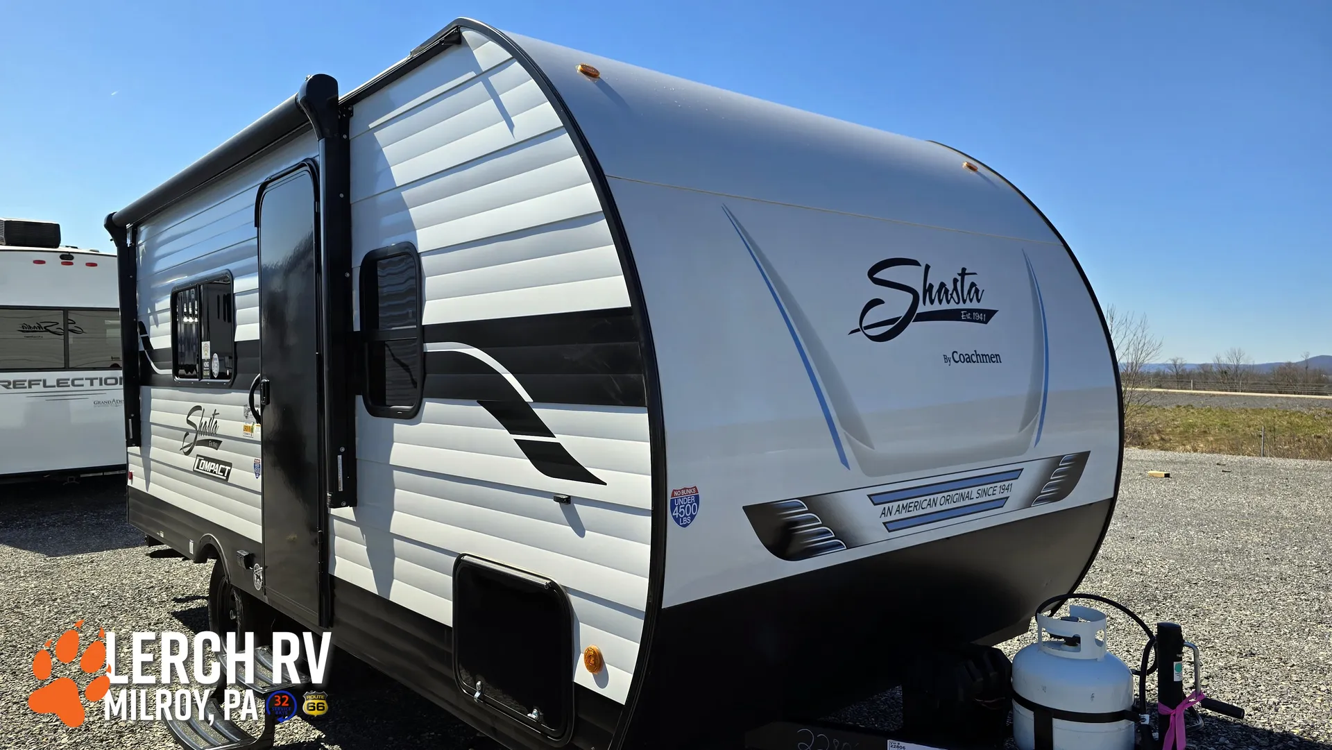 2025 Shasta Compact 18FQ - Photo 2