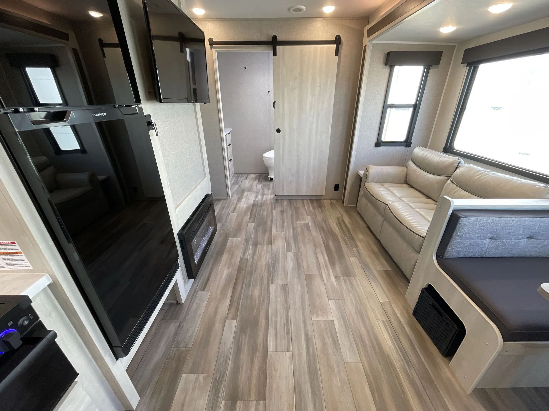 2024 Forest River Wildcat One 27RB — living area main