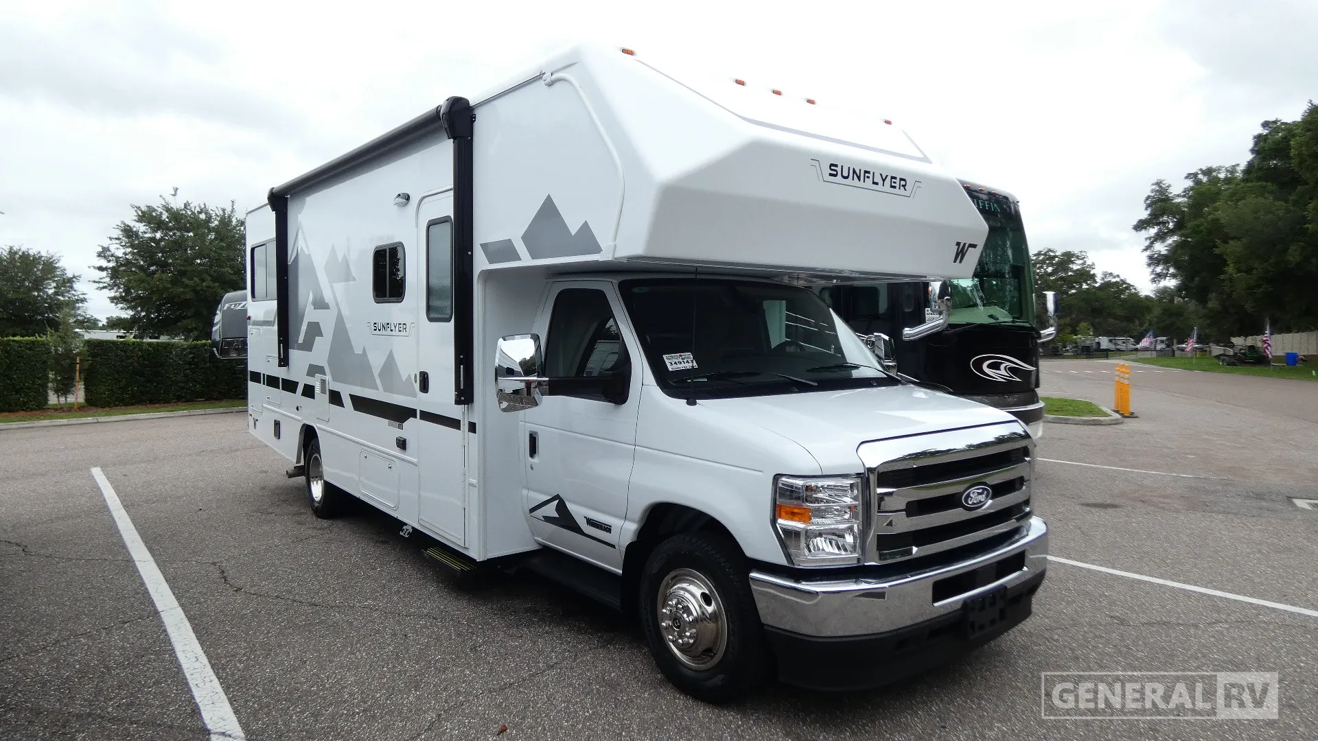 2027 Winnebago Sunflyer 24GG - Photo 2