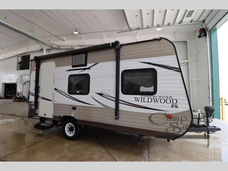 2017 Forest River RV Wildwood X Lite FS 185RB - Main photo