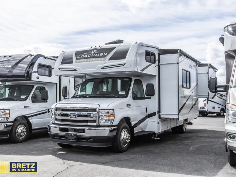 2026 Coachmen Freelander 26DS - Photo 4