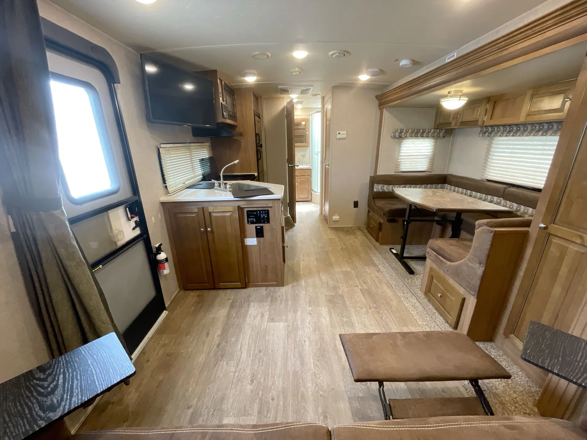 2019 Forest River Rockwood Mini Lite 2507S — cabinet