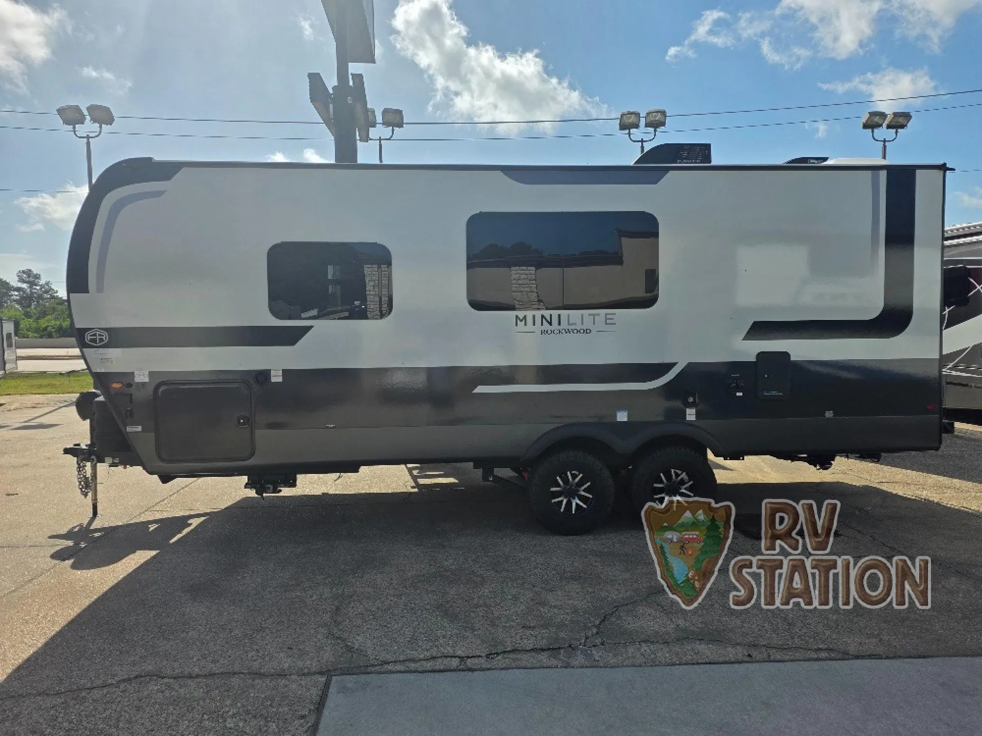 2027 Forest River Rockwood Mini Lite 2524FBT - Photo 4