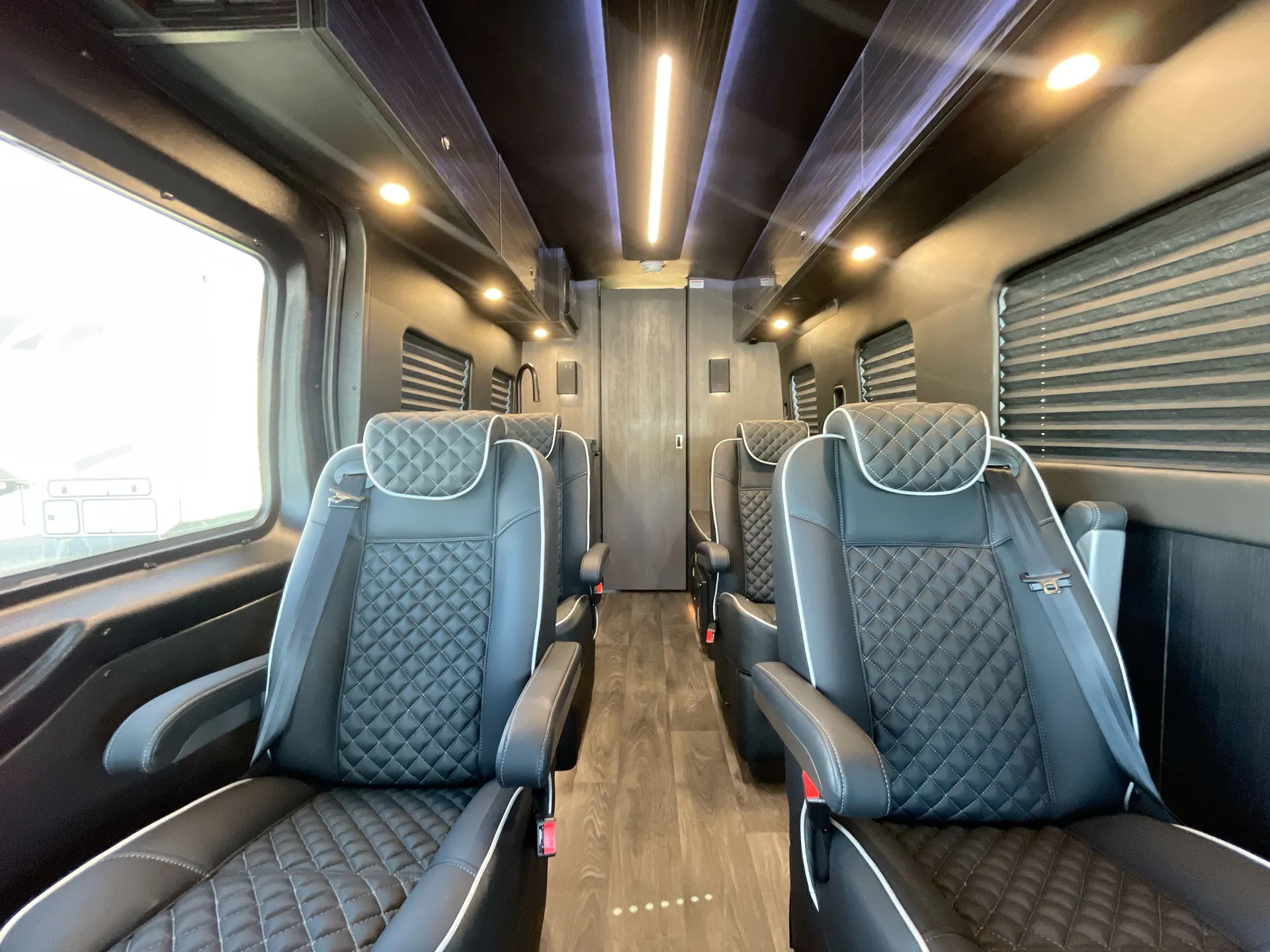 2027 Thor Motor Coach Freedom Mover PX10 — living area main