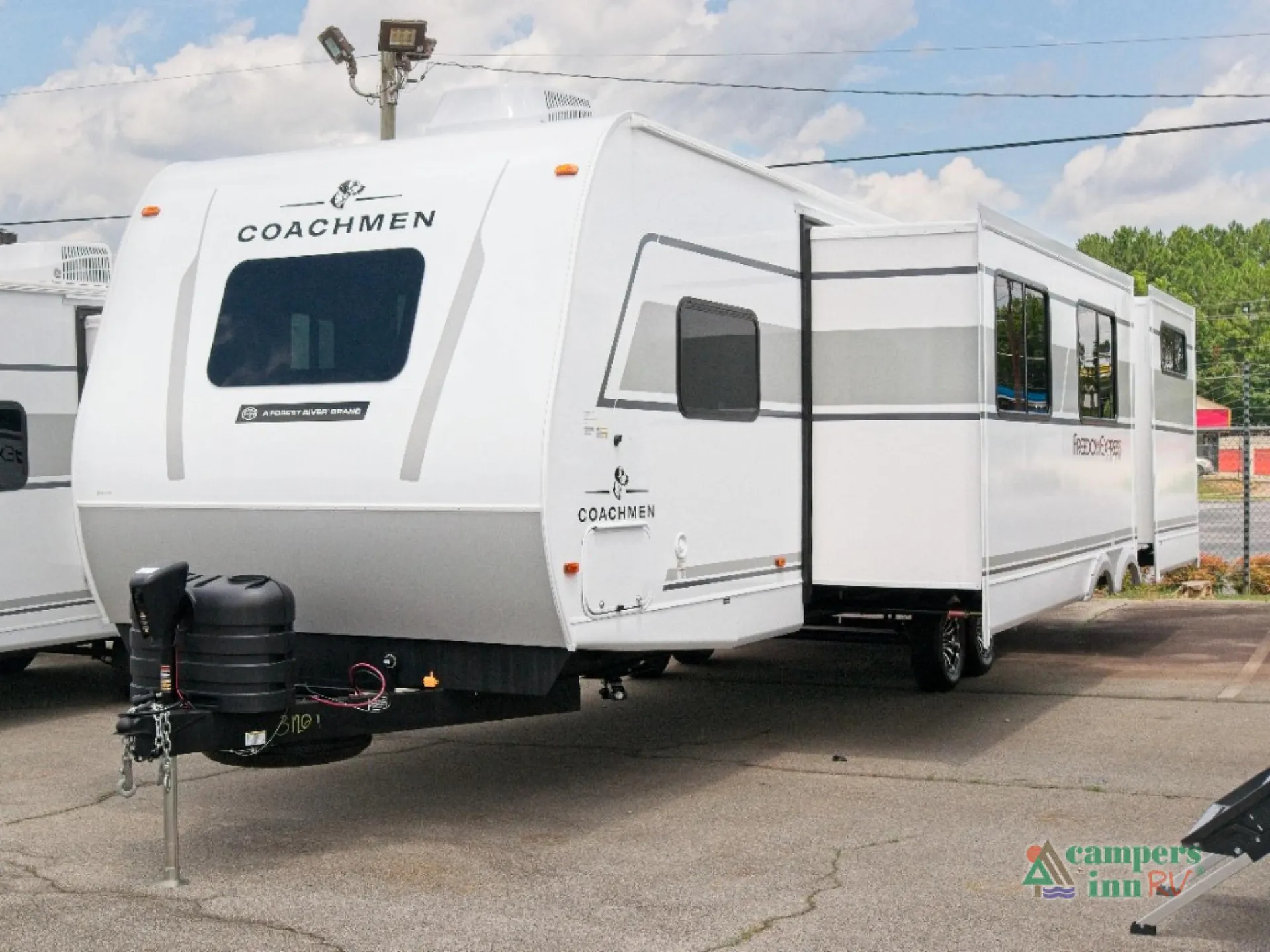 2026 Coachmen Freedom Express Select 31SE - Photo 4