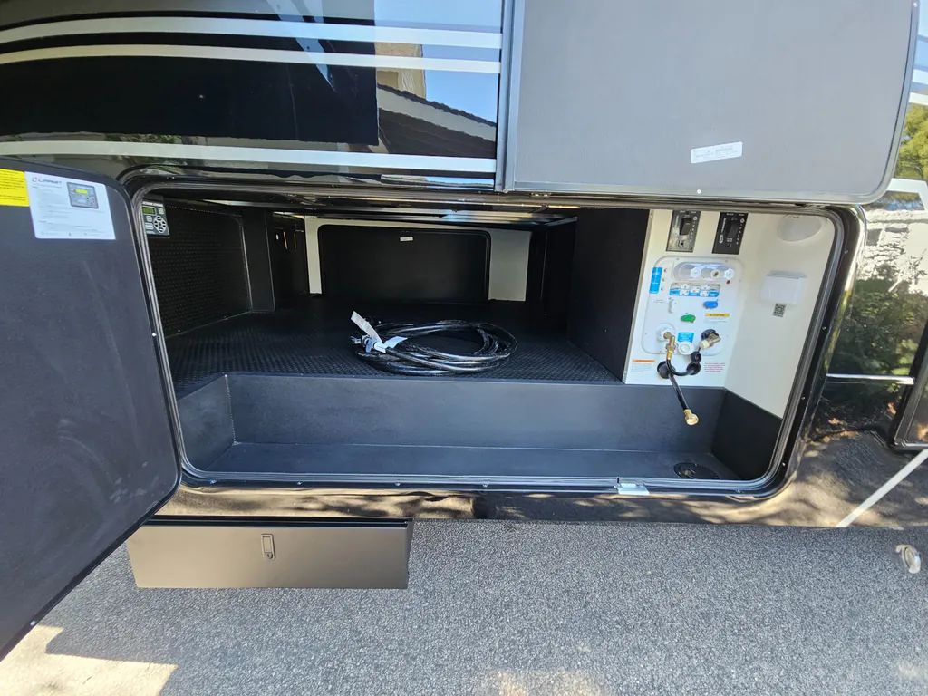 2026 Brinkley Model Z 3600, Photos photo 70