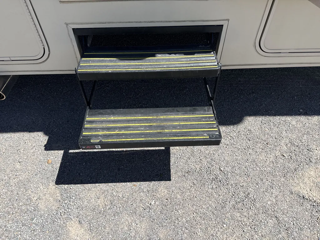 2019 Winnebago Sunstar 27P, Photos photo 23