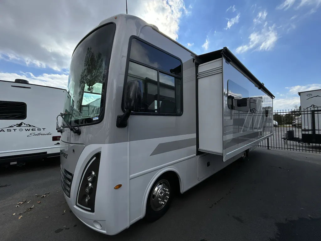 2026 Thor Motor Coach Windsport 29L, Photos photo 6