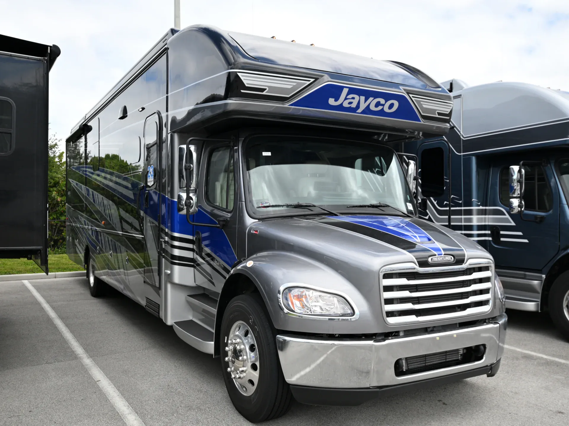 2026 Jayco Seneca Prestige 37K dealer photo 1 from La Mesa RV Center