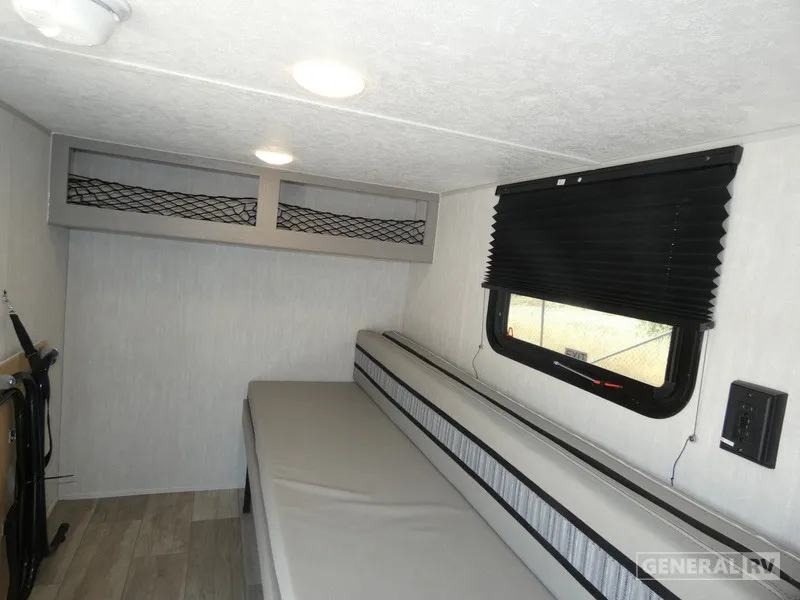 2025 Coachmen Clipper ROK 9000ROK - Photo 3