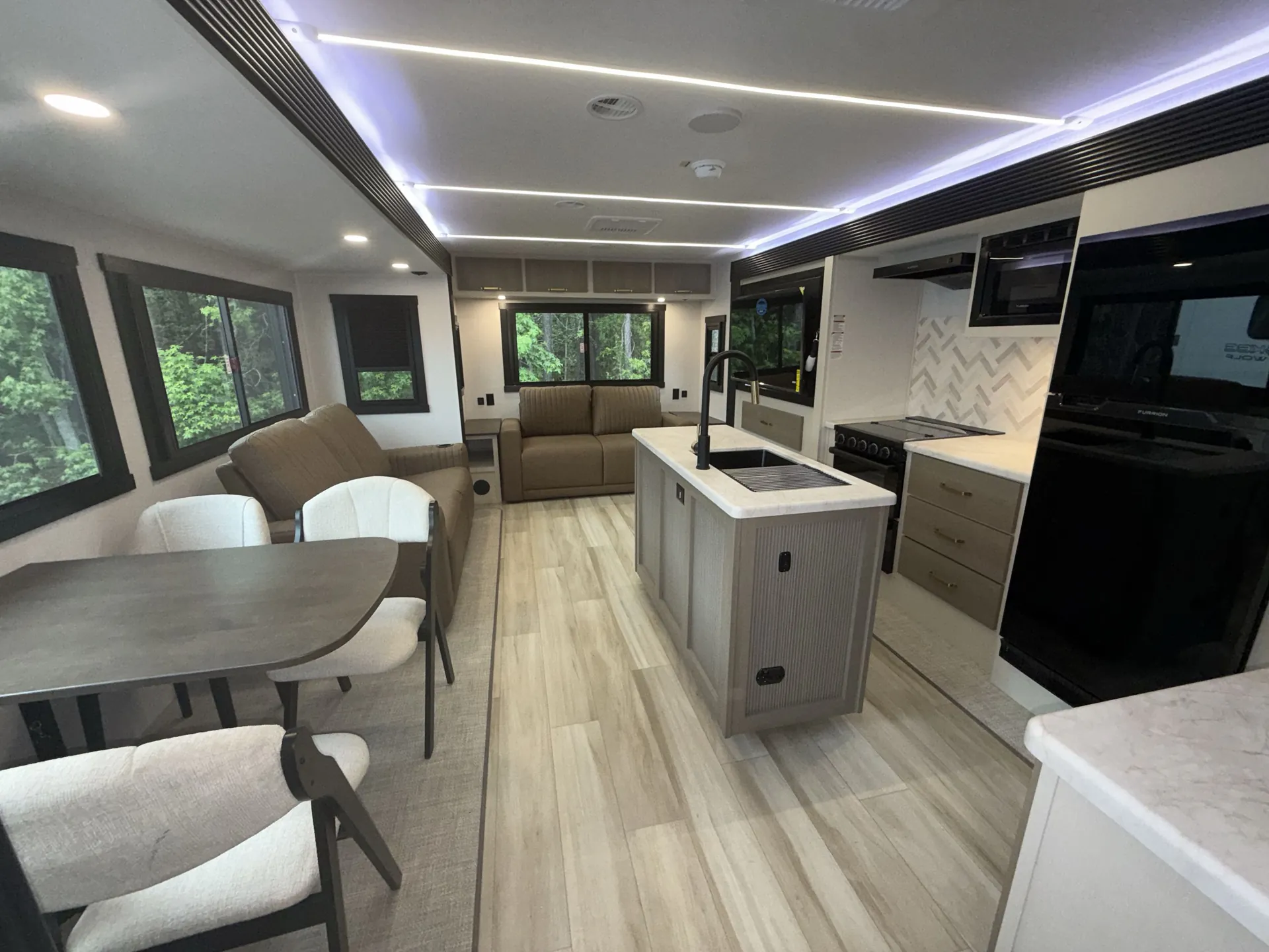 2027 Forest River Wildwood Heritage Glen 308RL — campside