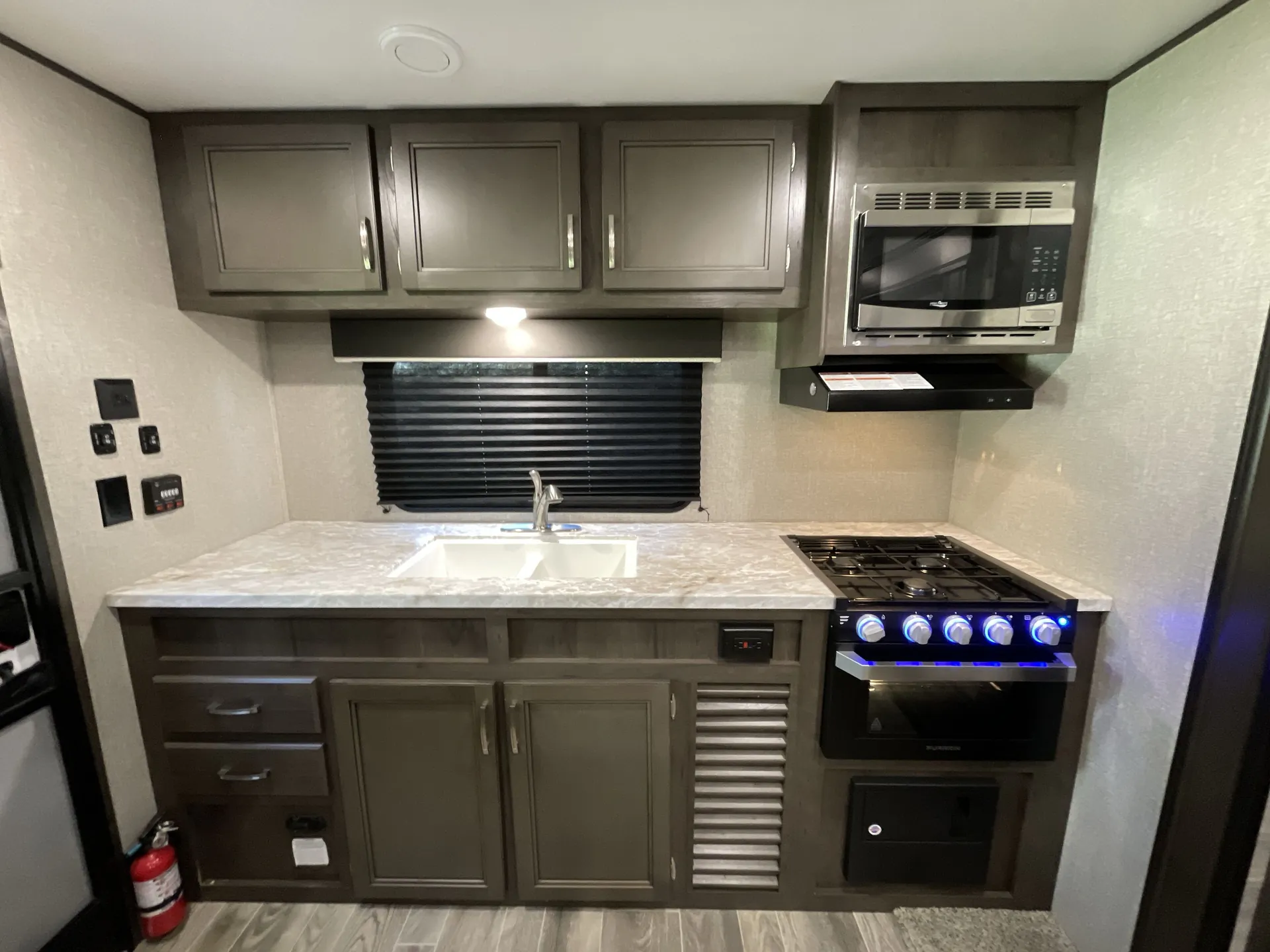 2021 Jayco Jay Flight SLX 235RKS — living area main
