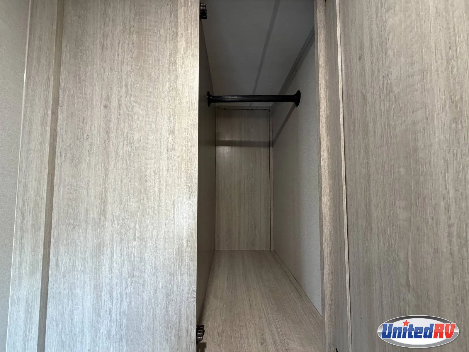 2026 Coachmen Catalina Legacy Edition 333DORM - Photo 4