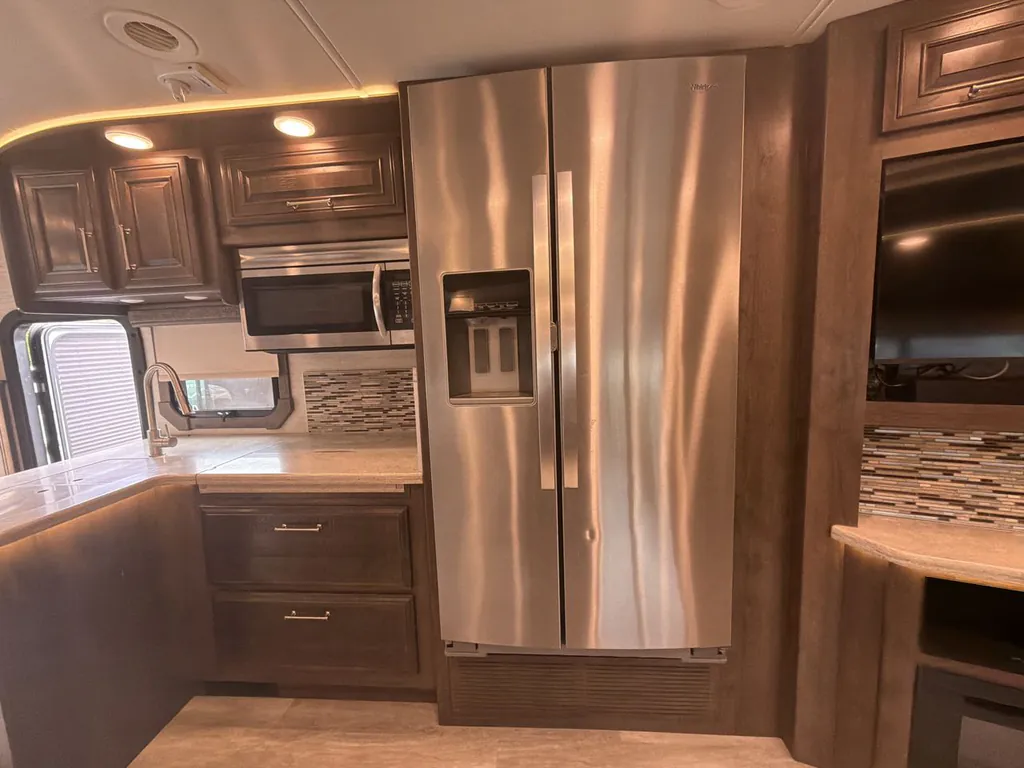 2021 Entegra Coach Accolade 37K, Photos photo 15