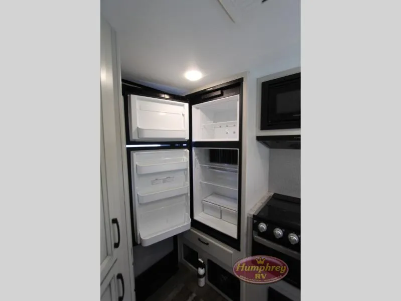 2021 Jayco Jay Feather 16RK - Photo 3