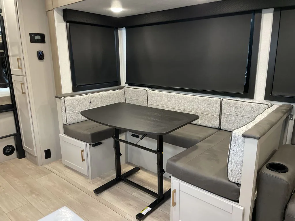 2027 Jayco Jay Feather 29BHB, Photos photo 6