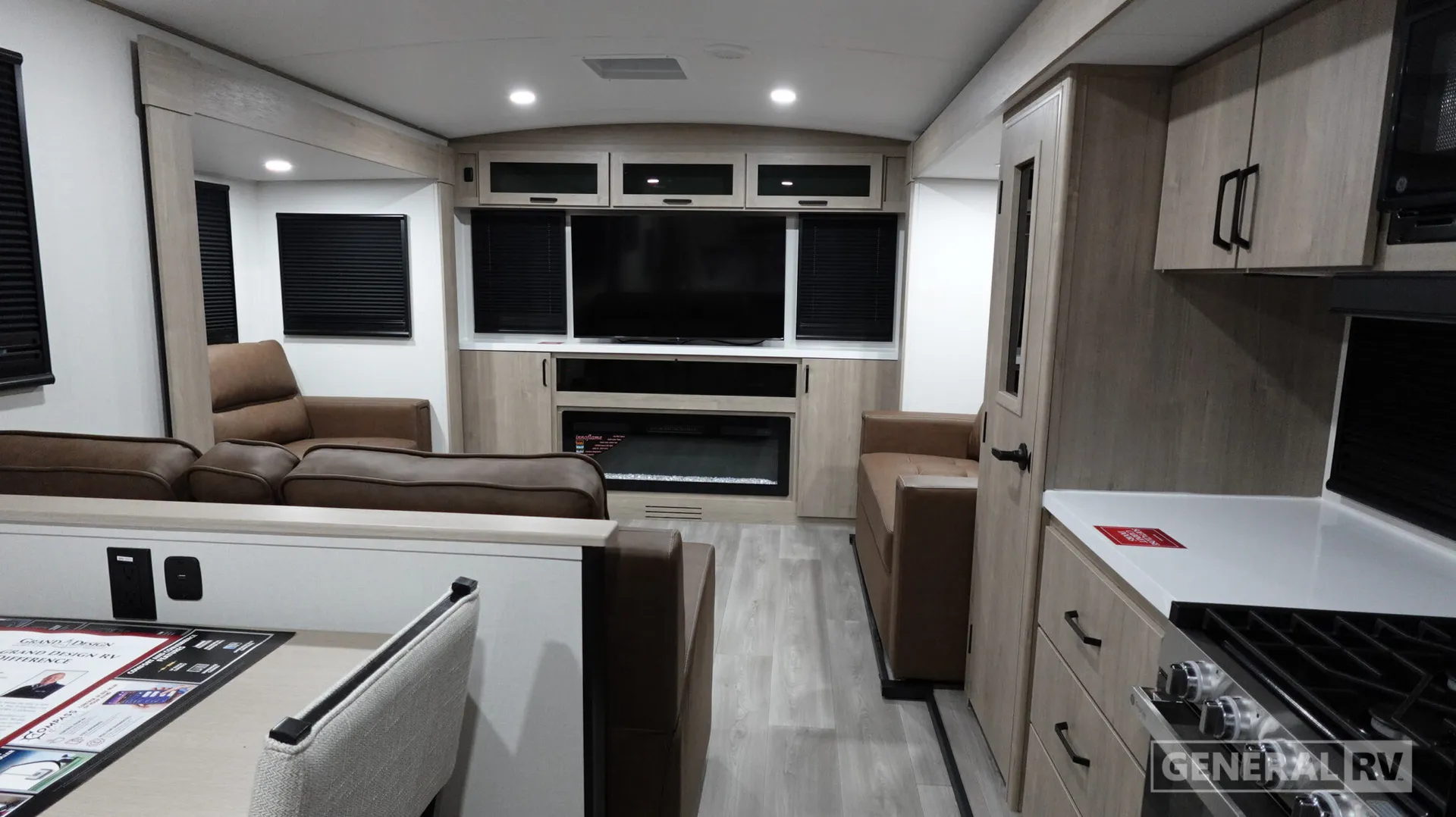 2026 Grand Design Imagine 3100RD - Photo 3