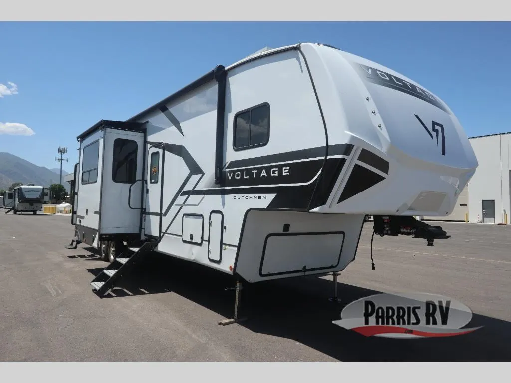 2026 Dutchmen Voltage V-Series 3600 - Photo 2