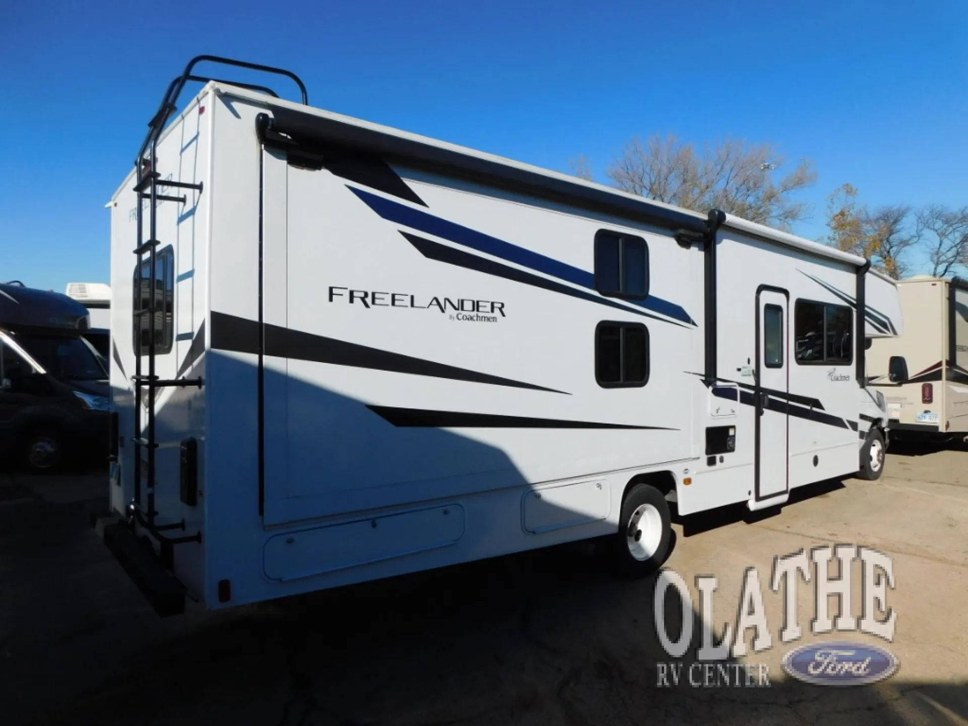 2024 Coachmen Freelander 30BH - Photo 4