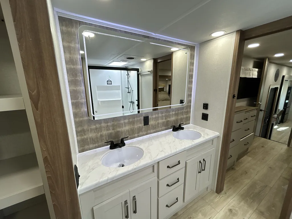 2027 Forest River Mesquite 3850HBRK, Photos photo 13