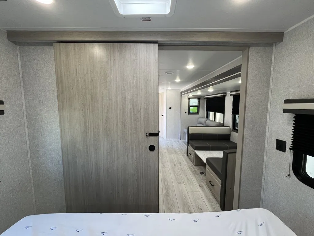2026 East to West Della Terra 262BH, Photos photo 6