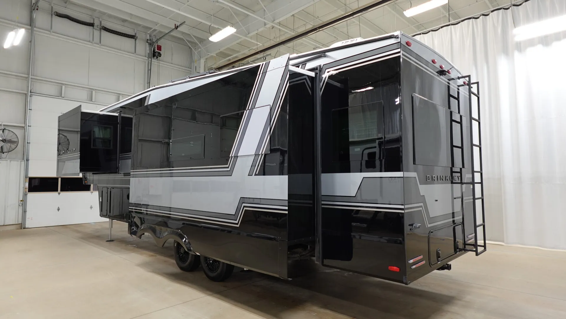 2026 Brinkley Model Z 3100 - Photo 4