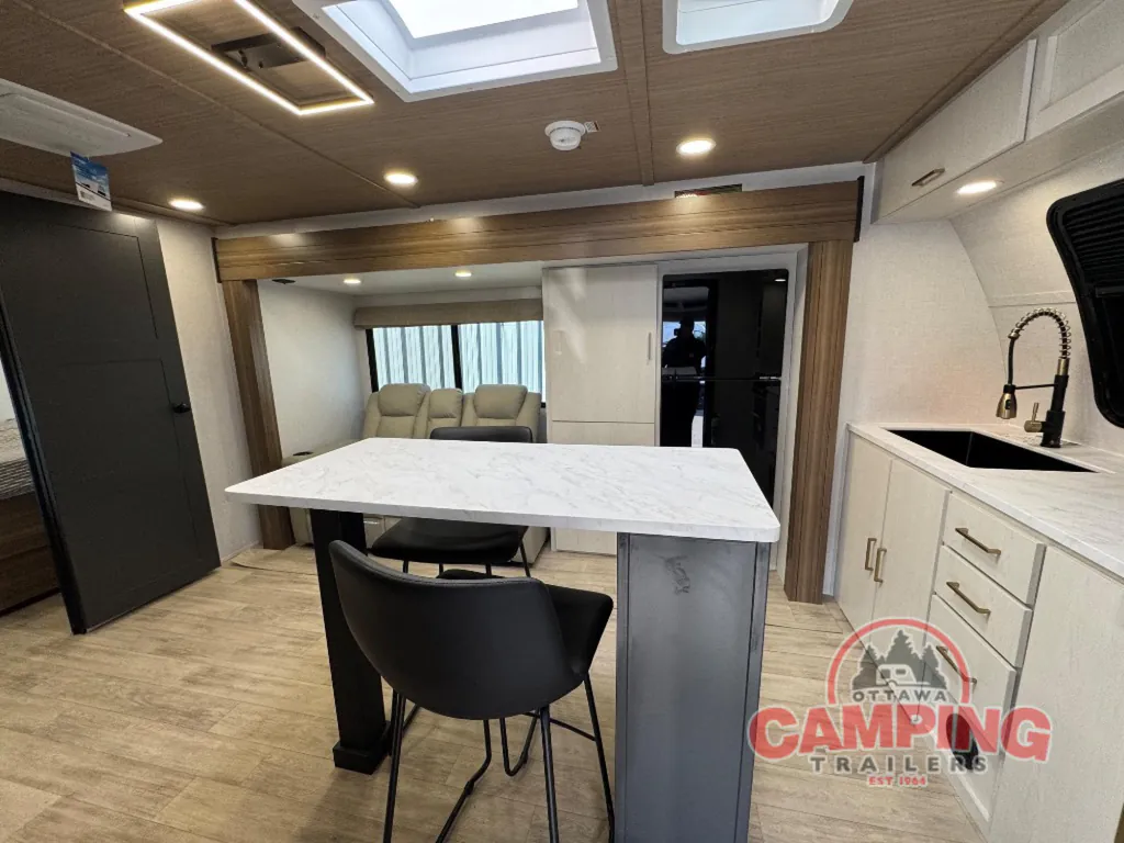 2026 Forest River Vibe Extreme Lite 2500FIK, Photos photo 6