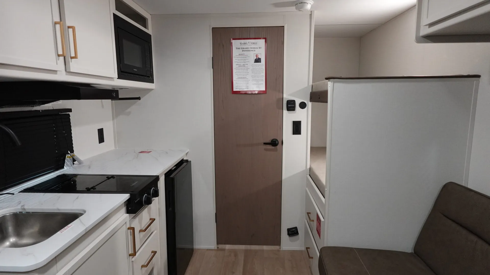2026 Grand Design Transcend One 151BH - Photo 3