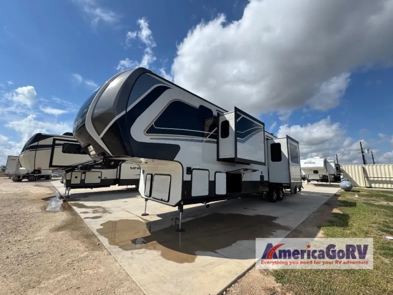 2024 Keystone Alpine 3910RK - Photo 3