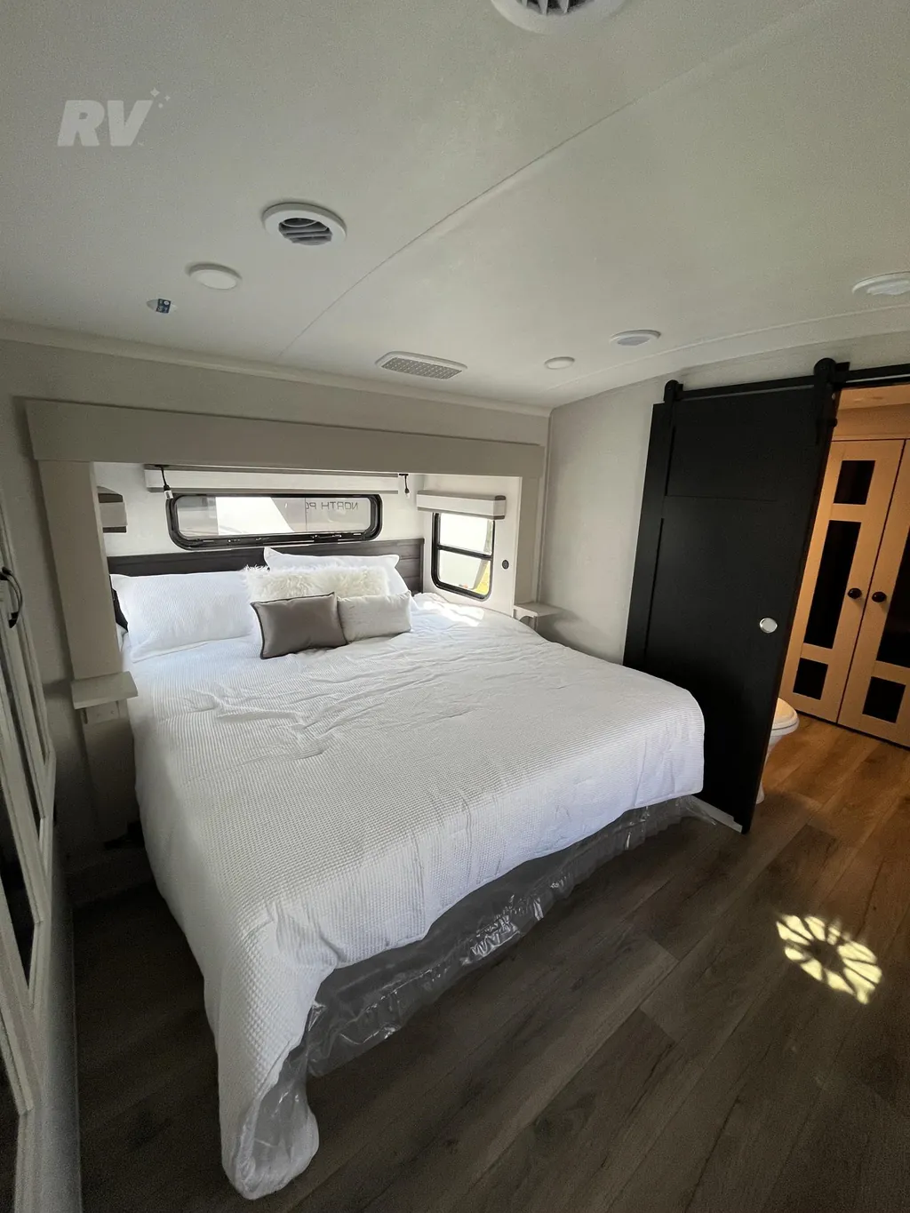 2026 Jayco North Point 387FBTS, Photos photo 28