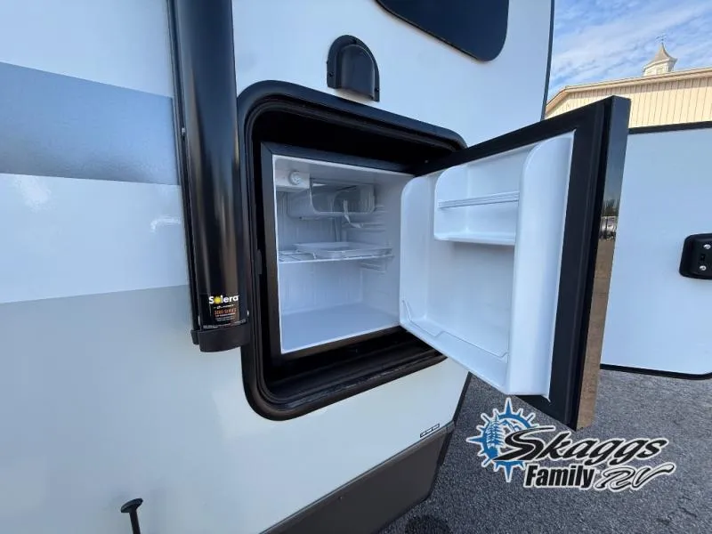 2026 Forest River Flagstaff Micro Lite 25FKB - Photo 4