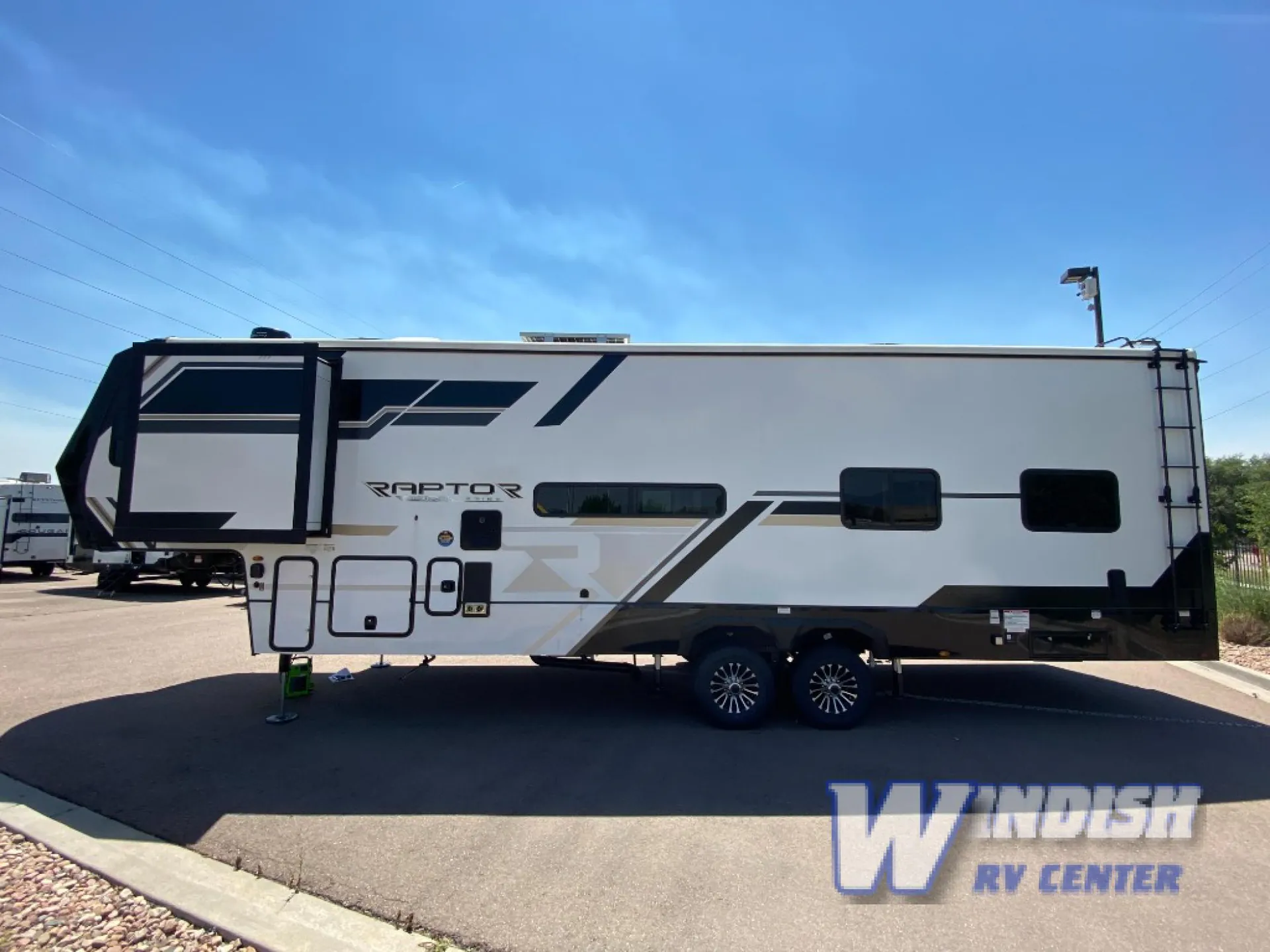 2025 Keystone Carbon 310 - Photo 4