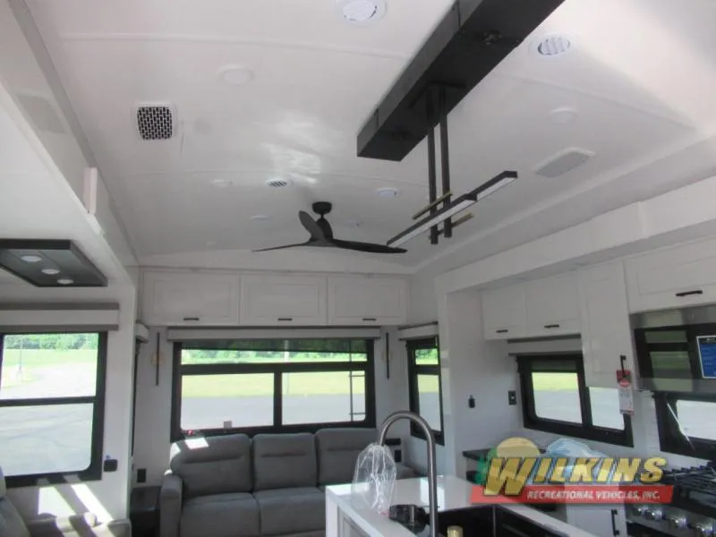 2027 Jayco Pinnacle 32RLTS - Photo 4