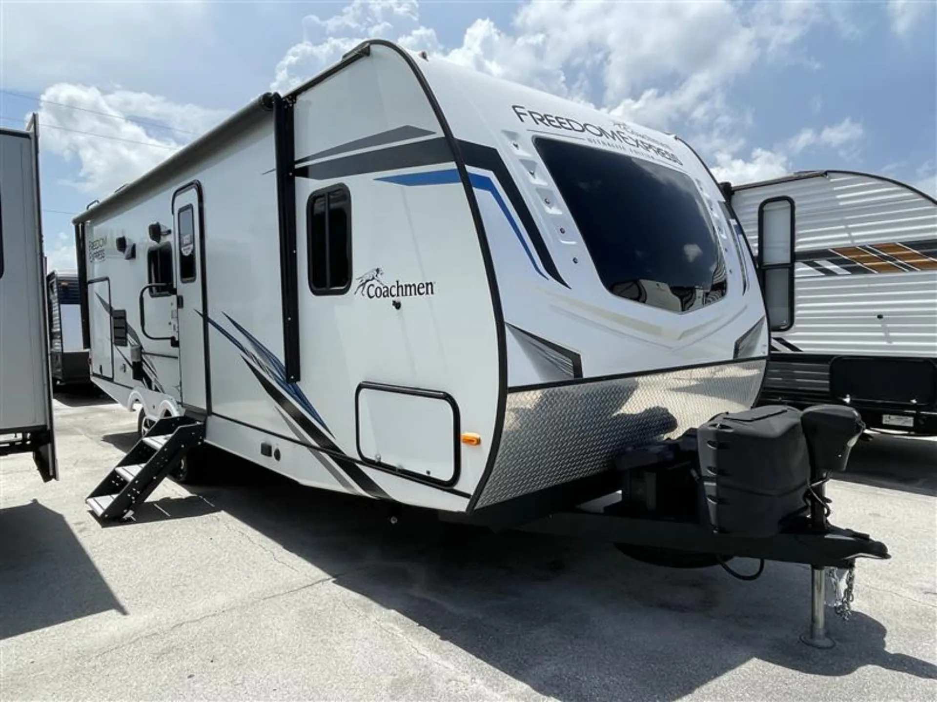 2022 Coachmen Freedom Express Ultra Lite 252RBS - Photo 2