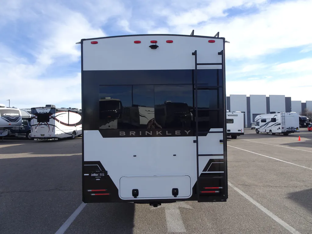 2026 Brinkley Model Z 3600, Photos photo 33