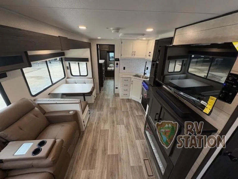 2026 Venture RV SportTrek 292VBH - Photo 4