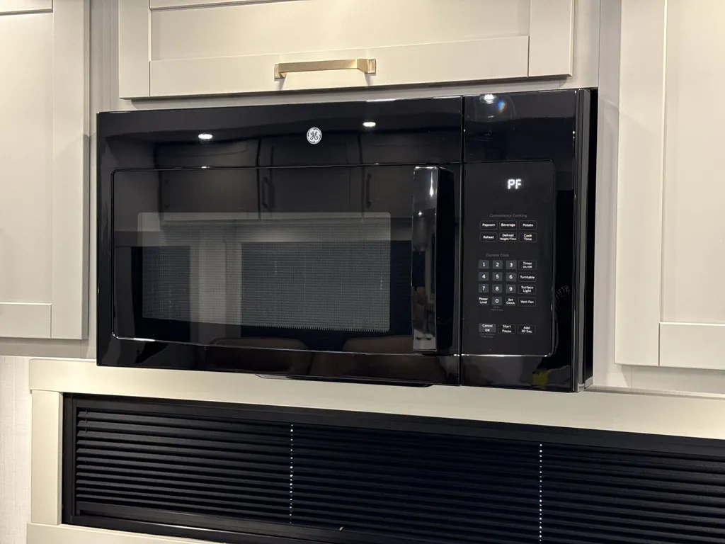 2026 Brinkley Model Z 3600, Photos photo 19