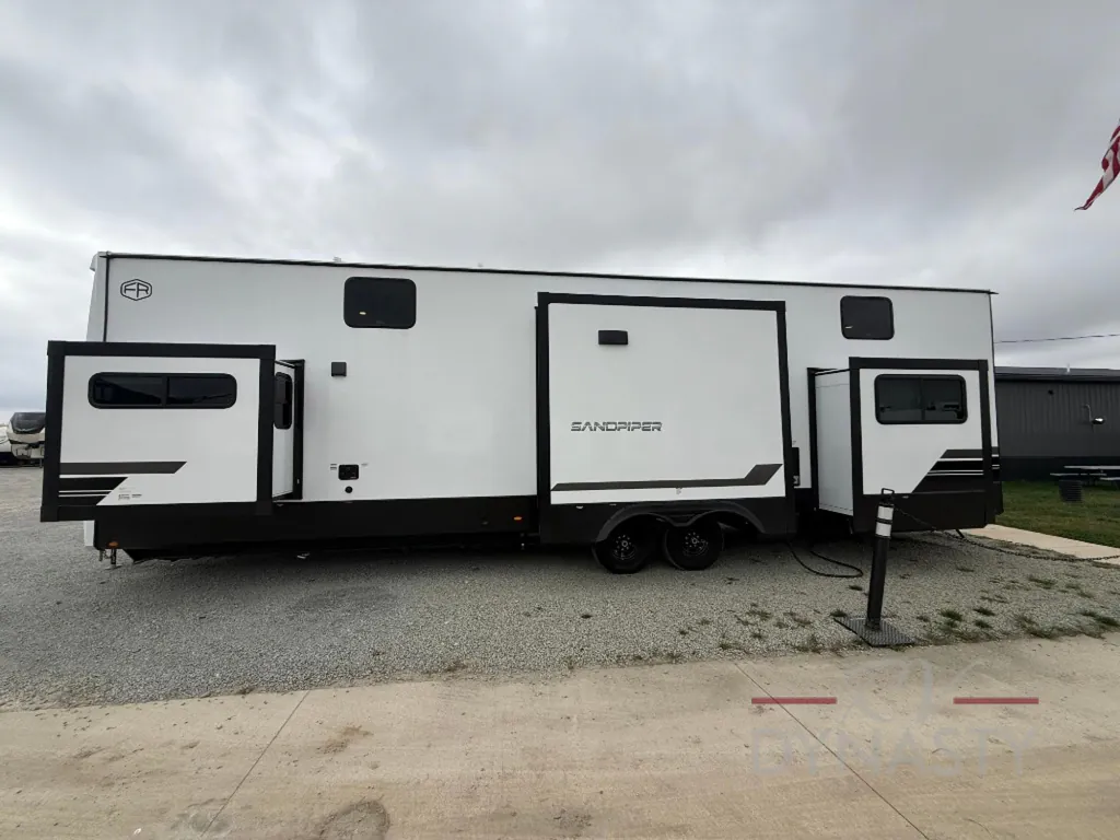 2026 Forest River Sandpiper Destination Trailers 41DUPLEX, Photos photo 10