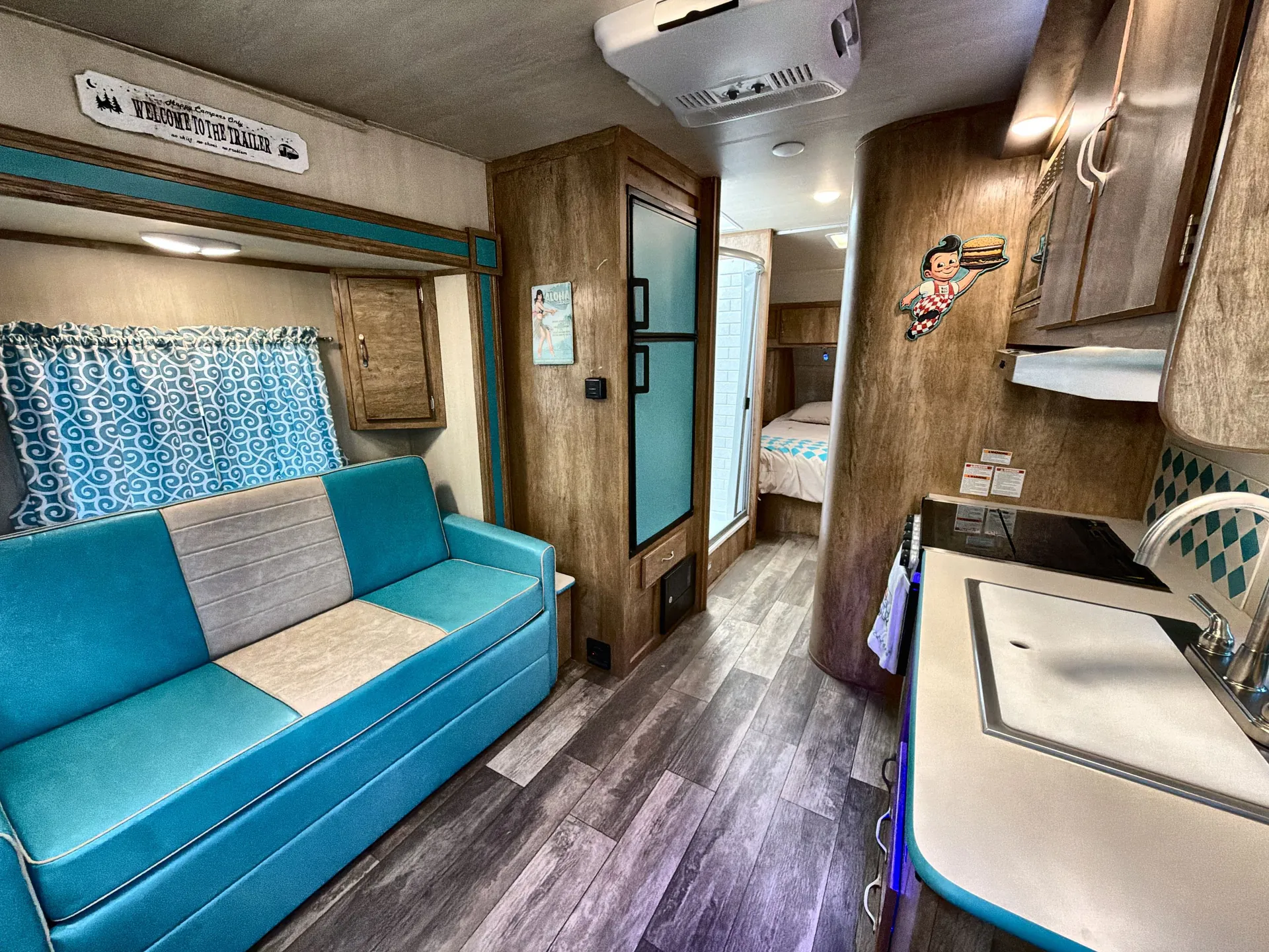 2021 Gulf Stream Vista Cruiser 23RSS — living area main