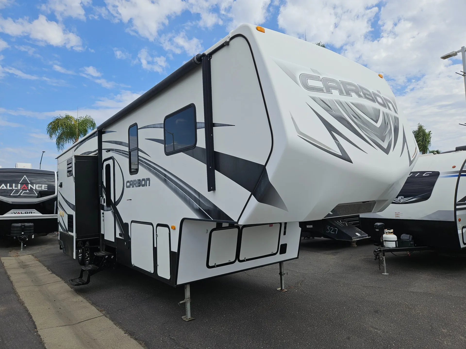 2015 Keystone Carbon 27 - Photo 2