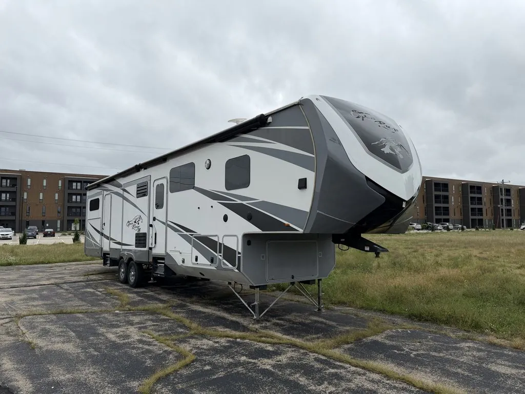 2019 Highland Ridge Open Range OF427BHS - Photo 2