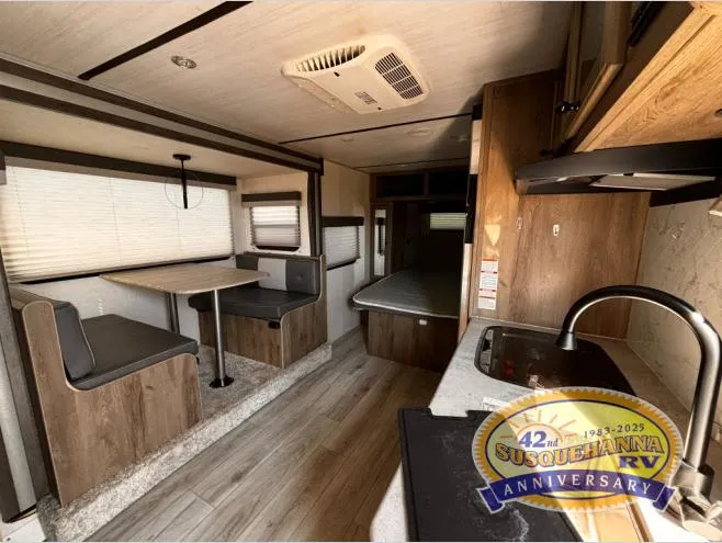 2022 Forest River Surveyor Legend 19RBLE - Photo 3