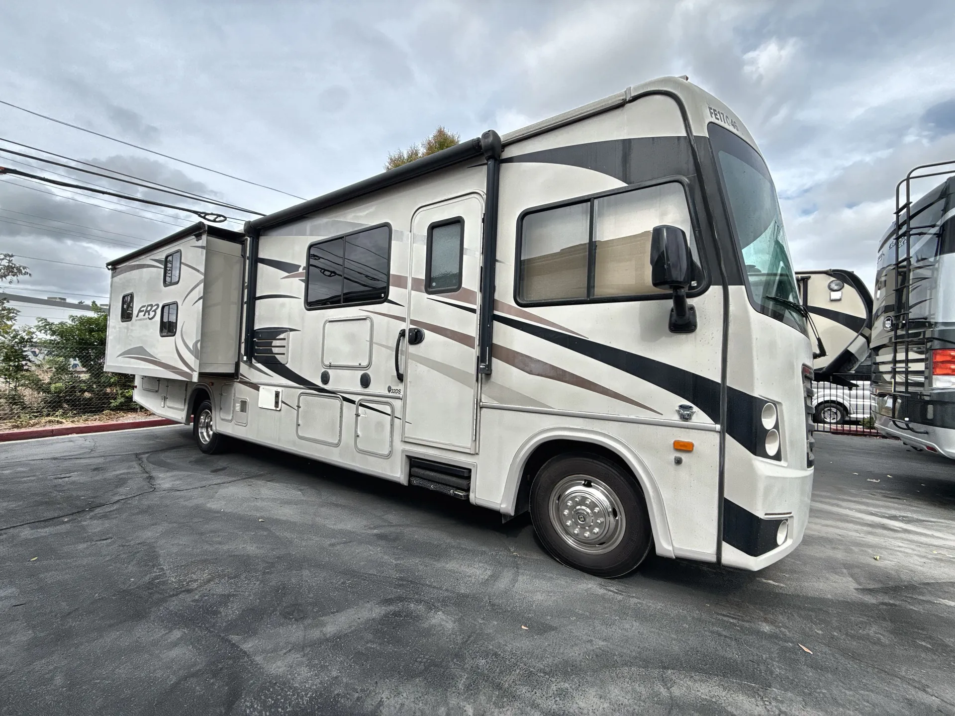 2017 Forest River FR3 32DS — off campside
