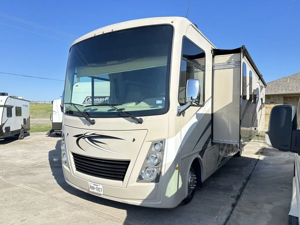 2022 Thor Motor Coach Freedom Traveler A30 - Photo 2