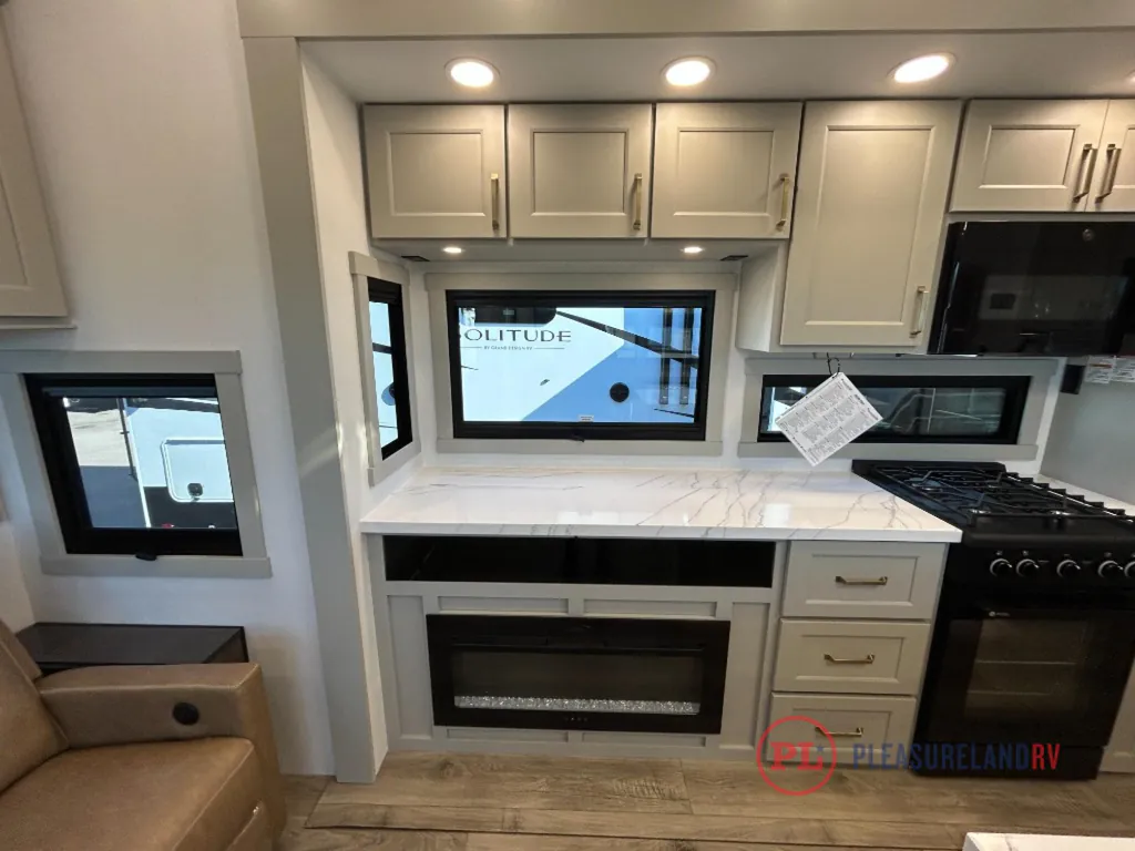 2026 Brinkley Model G 4100, Photos photo 25