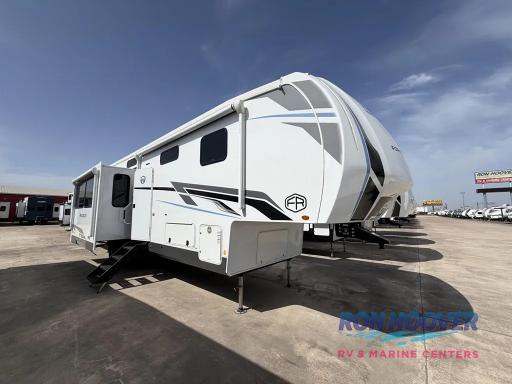 2026 Forest River Wildcat 34CRIB, Photos photo 3